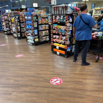 Rouses Market - Checkout area - Grocery Near Me - Diamondhead, Mississippi