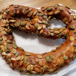 Quicker's - Pretzel at Quickers T2 FRA