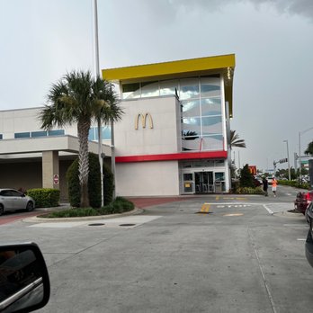 McDonald's - Burgers Near Me - Orlando, Florida McDonald's - Burgers Near Me - Orlando, Florida
