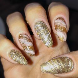 Hollywood Nails by Rhea - Chrome, cat eye, marble