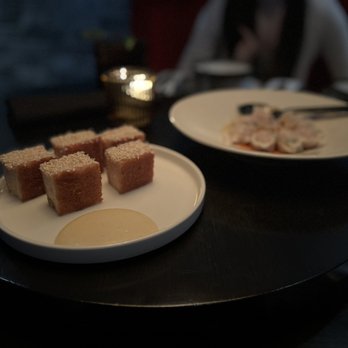 Mimi Chinese - Shrimp toast and cross arm dumplings - Chinese Near Me - Toronto, Ontario Mimi Chinese - Shrimp toast and cross arm dumplings - Chinese Near Me - Toronto, Ontario