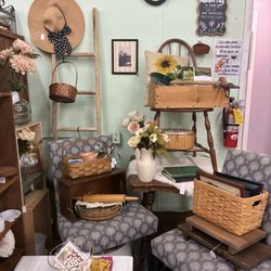 Owls Nest - Booth 1075