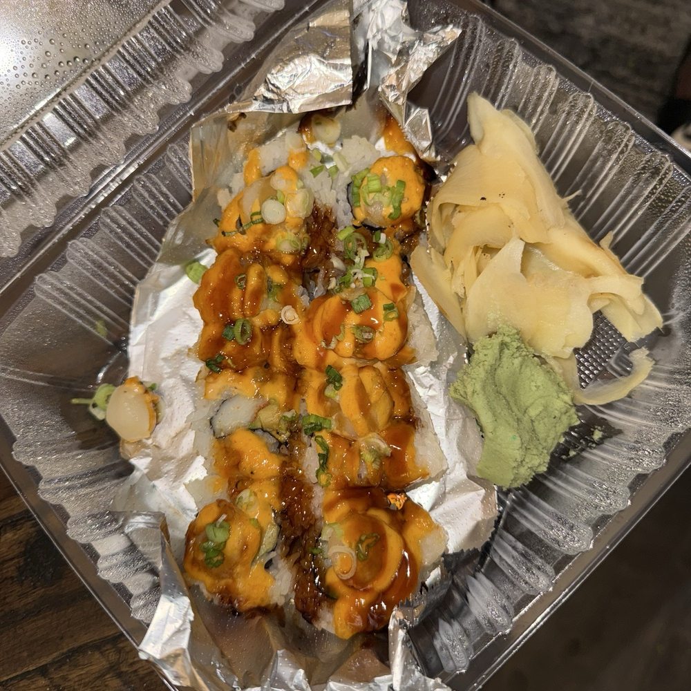 Sakura - Baked Scallop Roll - Sushi Bars Near Me - Fairfield, California Sakura - Baked Scallop Roll - Sushi Bars Near Me - Fairfield, California