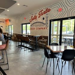 Salty Turtle Beer Company - Inside seating