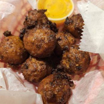 The Old Salty Dog - Conch fridders - American Near Me - Sarasota, Florida