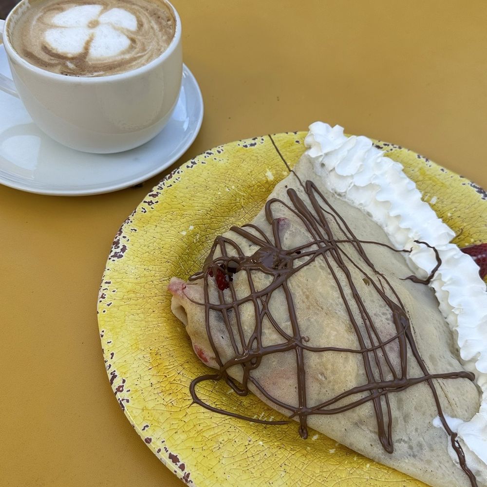 Yellow Vase - Spanish Latte & Sweet Dreams Crepe - Bakeries Near Me - Palos Verdes Estates, California Yellow Vase - Spanish Latte & Sweet Dreams Crepe - Bakeries Near Me - Palos Verdes Estates, California
