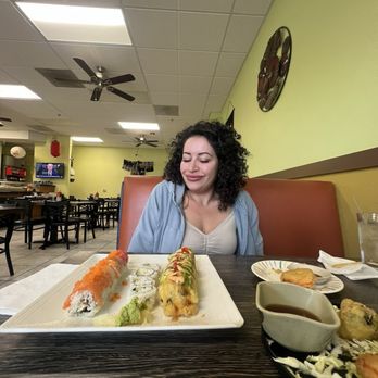 Fuji Sushi - Sushi Bars Near Me - Turlock, California