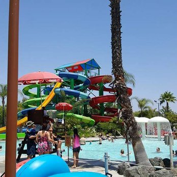Six Flags Hurricane Harbor - Kids favorite slide! - Water Parks Near Me - Valencia, California Six Flags Hurricane Harbor - Kids favorite slide! - Water Parks Near Me - Valencia, California