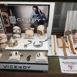 Serván - Expositor joyas Viceroy Fashion acero Joyería Serván