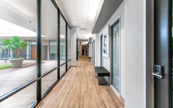 Ovation Salon Suites Colleyville