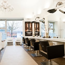 Nino der Friseur