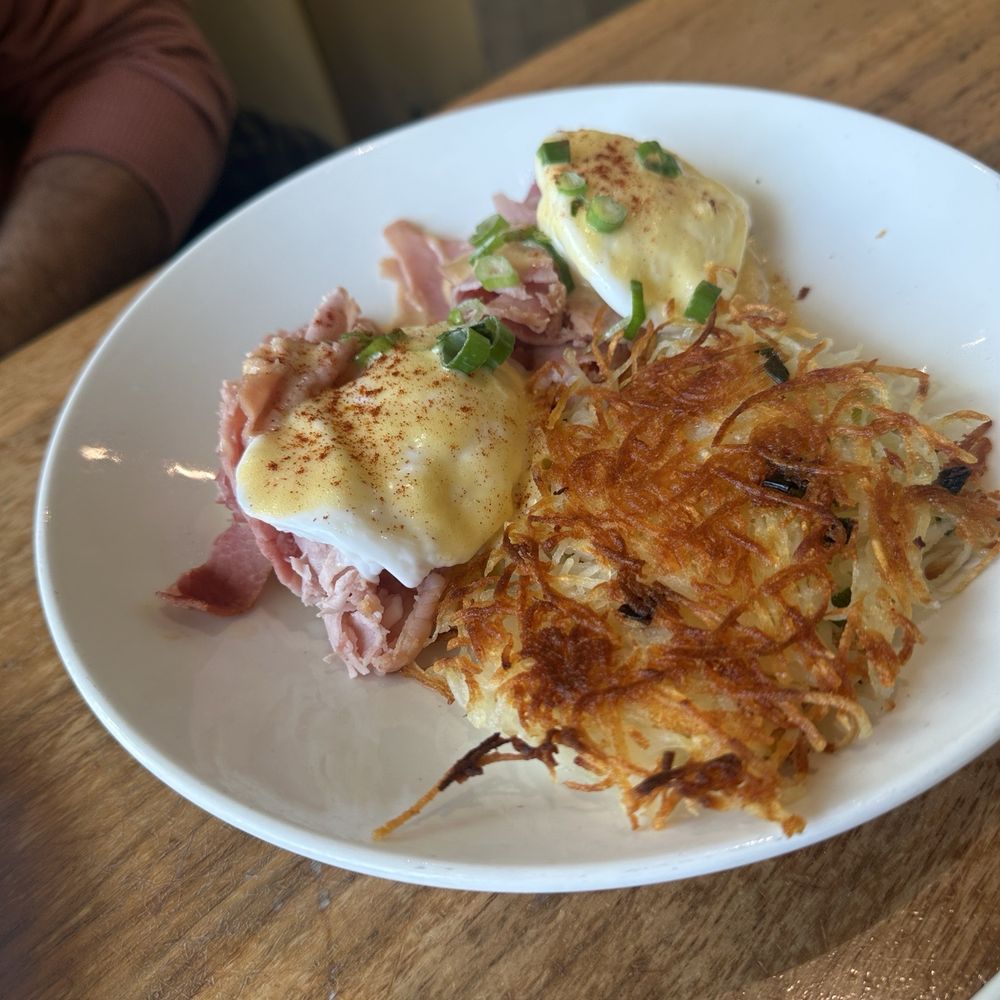 Benedict's - Breakfast & Brunch Near Me - Wayzata, Minnesota