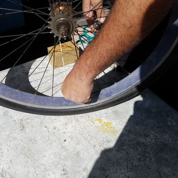 Als Re-Cycles - Helping me with my tire - Bike Repair/Maintenance Near Me - Reseda, California