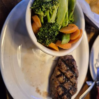 Texas Roadhouse - 6 Oz sirloin lunch special with veggies. Brought the stems home to my dog. - American Near Me - Apple Valley, Minnesota Texas Roadhouse - 6 Oz sirloin lunch special with veggies. Brought the stems home to my dog. - American Near Me - Apple Valley, Minnesota