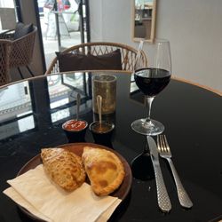 La Maja - Spicy beef and chicken empanadas with Malbec