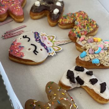 Doh-Nut-Hut - Donuts Near Me - Los Alamitos, California Doh-Nut-Hut - Donuts Near Me - Los Alamitos, California