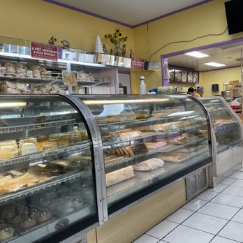 Arahi's Bakery - Inside - Bakeries Near Me - Miami, Florida Arahi's Bakery - Inside - Bakeries Near Me - Miami, Florida
