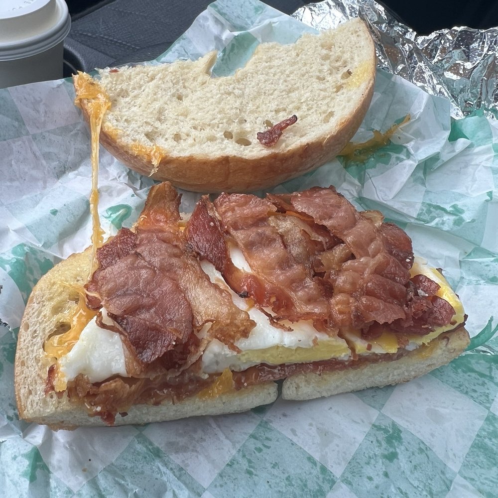Tiny egg, dry bagel, BAD EXPERIENCE. Tiny egg, dry bagel, BAD EXPERIENCE.
