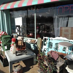 Velvet Bird - Shop small business Saturday!