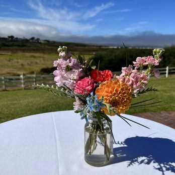 Carmel Floral Design  - Florists Near Me