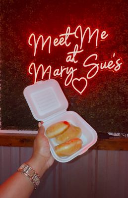 Mary Sue's Hot Chicken & Dough by null