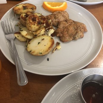 Humble Bee - Side of potatoes and turkey sausage - Breakfast & Brunch Near Me - Northridge, California Humble Bee - Side of potatoes and turkey sausage - Breakfast & Brunch Near Me - Northridge, California