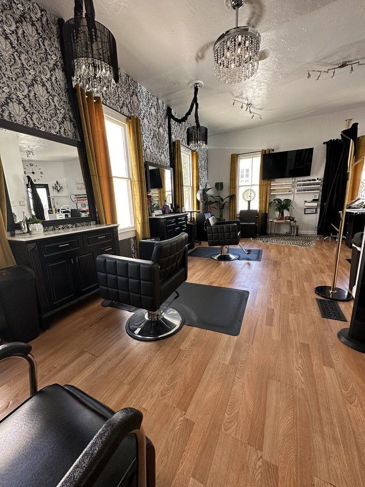 LADIES ROOM BEAUTY PARLOR Updated September 2024 43 Photos 109 1/2 W 8th St, Hanford