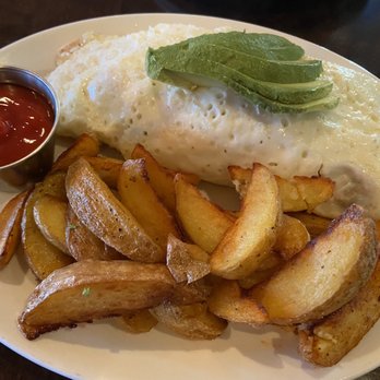 Tavern 23 - Turkey avocado egg white omelette - nice portion but ... - American Near Me - Minneapolis, Minnesota Tavern 23 - Turkey avocado egg white omelette - nice portion but ... - American Near Me - Minneapolis, Minnesota
