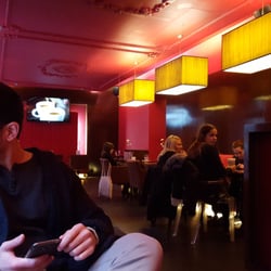 Cafe Ferber - Dimmed lights and nicely decorated