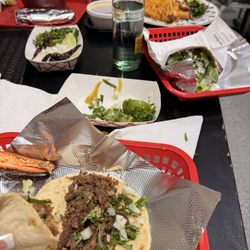 El Sazón De Los Vargas - Taco de barbacao, Gordita de maíz, birria tacos, menudo