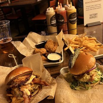 Victory Burger & Wings - Burgers Near Me - Las Vegas, Nevada Victory Burger & Wings - Burgers Near Me - Las Vegas, Nevada