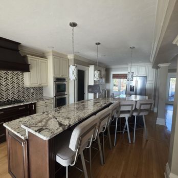 Sparklewise Cleaning Services - Cleaning kitchen counters. - Home Cleaning Near Me Sparklewise Cleaning Services - Cleaning kitchen counters. - Home Cleaning Near Me