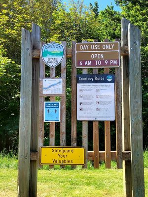 Portland Women's Forum State Scenic Viewpoint by null
