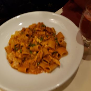 Cooperage Inn - Comfort Food Near Me - Baiting Hollow, New York
