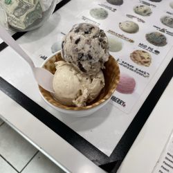 Emack & Bolio’s - Butter pecan and cookie scoops