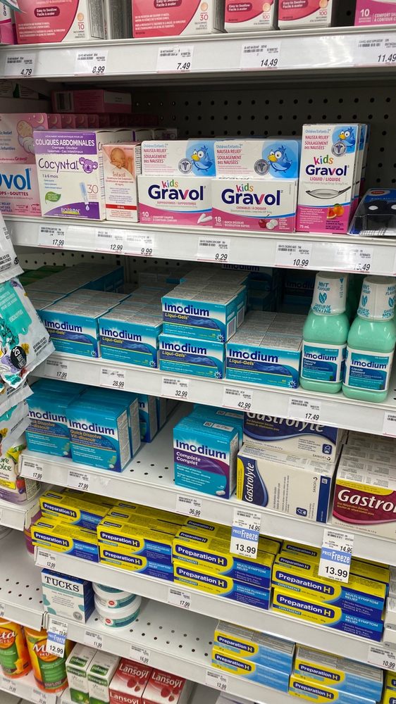 SHOPPERS DRUG MART Updated August 2024 579 Lakeshore Rd E