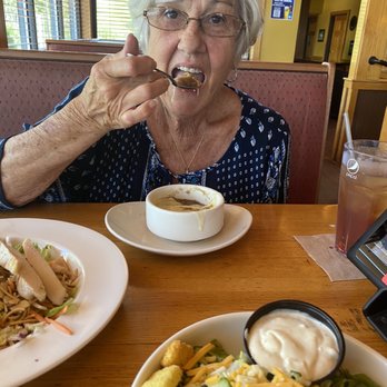 Applebee's Grill + Bar - Sports Bars Near Me - Winchester, Kentucky Applebee's Grill + Bar - Sports Bars Near Me - Winchester, Kentucky