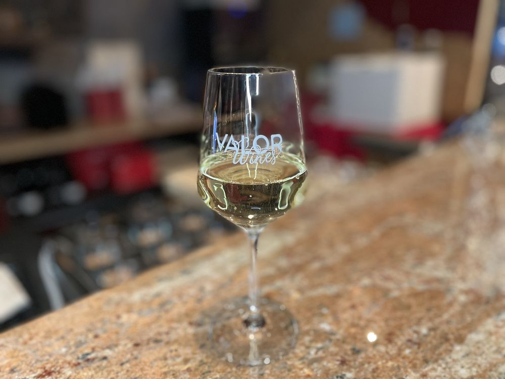 Valor Wines - vineyard in North Haven, CT