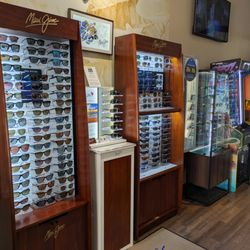 Select Shades - A large variety of Maui Jim sunglasses at Select Shades Sunglass Outlet at Tanger Outlets in Fort Worth, TX across from the Texas Speedway.