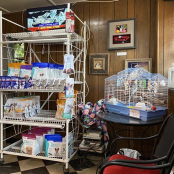 Ivens Bronstein Veterinary Hospital - Veterinarians Near Me - Ardmore, Pennsylvania Ivens Bronstein Veterinary Hospital - Veterinarians Near Me - Ardmore, Pennsylvania