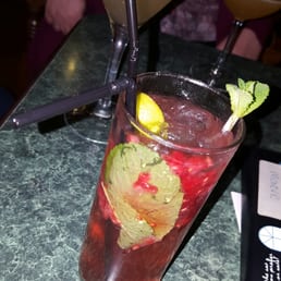 Raspberry mojito