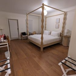 The Lake House on Canandaigua - Nice bedroom accommodations