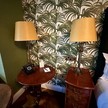 Cahernane House Hotel - Old phone that works! 9/2025 - Hotels Near Me - Killarney, Kentucky