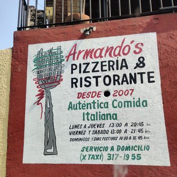 Armando's Pizzeria & Restaurant - Located in an upper terrace above Farmacia del Ahorro - Pizza Near Me - Cuernavaca, MOR
