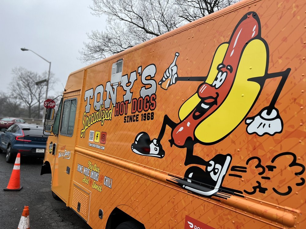 TONY’S HOT DOGS 32 Photos & 27 Reviews Park Ave & Lake St, Newark