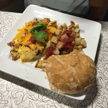 Chops & Eggs - New American Near Me - Corpus Christi, Texas