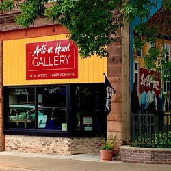 Arts in Hand Gallery