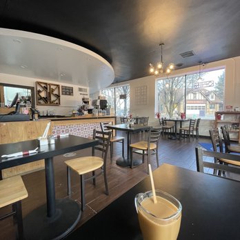 Dad’s Kitchen - We were the first ones to arrive when they opened. So don't let the empty chairs fool you. Very clean! - Mexican Near Me - Indianapolis, Indiana Dad’s Kitchen - We were the first ones to arrive when they opened. So don't let the empty chairs fool you. Very clean! - Mexican Near Me - Indianapolis, Indiana