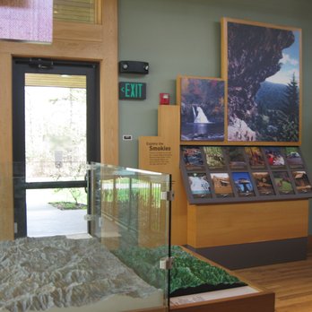 Oconaluftee Visitor Center - Visitor Centers Near Me - Cherokee, North Carolina