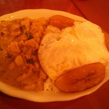 Sari's Kitchen - Guatita - Ecuadorian beef tripe stew with fried yellow plantain, fried eggs and rice. - Latin American Near Me - Hackensack, New Jersey